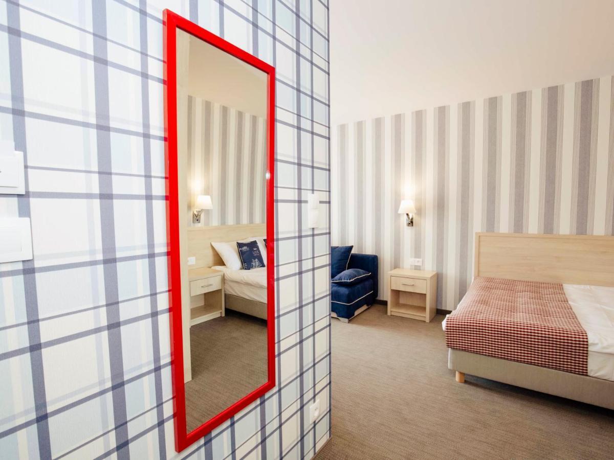Porto Marina Hotel Krynica Morska Bagian luar foto