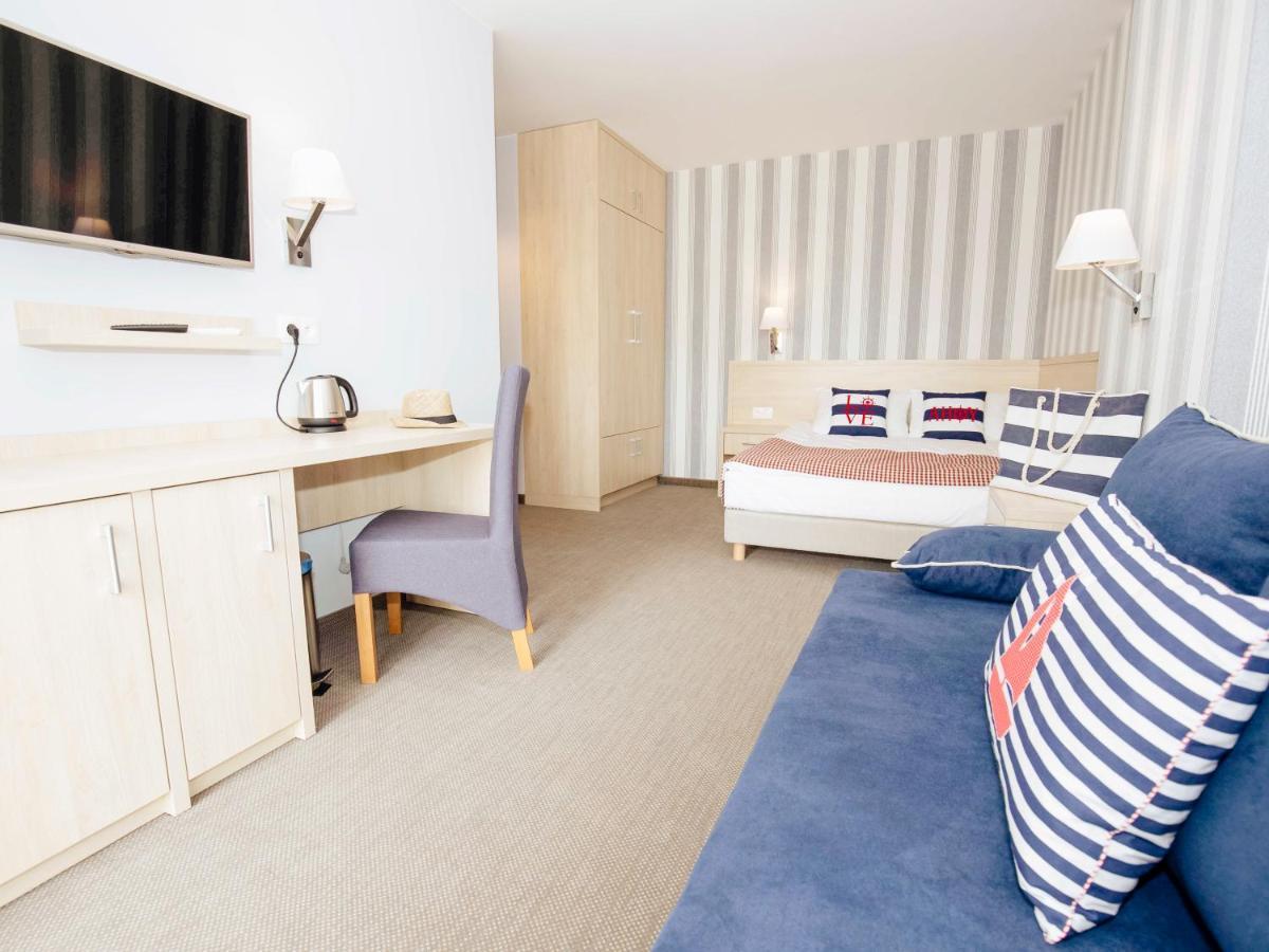 Porto Marina Hotel Krynica Morska Bagian luar foto