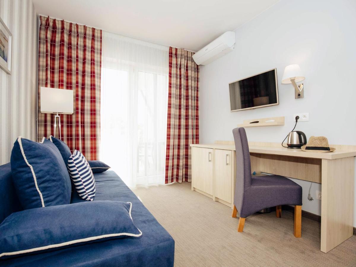 Porto Marina Hotel Krynica Morska Bagian luar foto