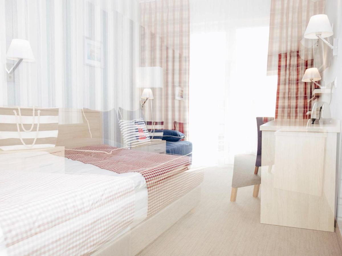 Porto Marina Hotel Krynica Morska Bagian luar foto